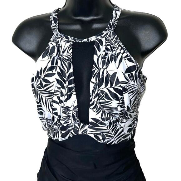 NWT Tempt Me Women’s High Neck Ruched One Piece Swimsuit Black Leaves Size M - Picture 5 of 8